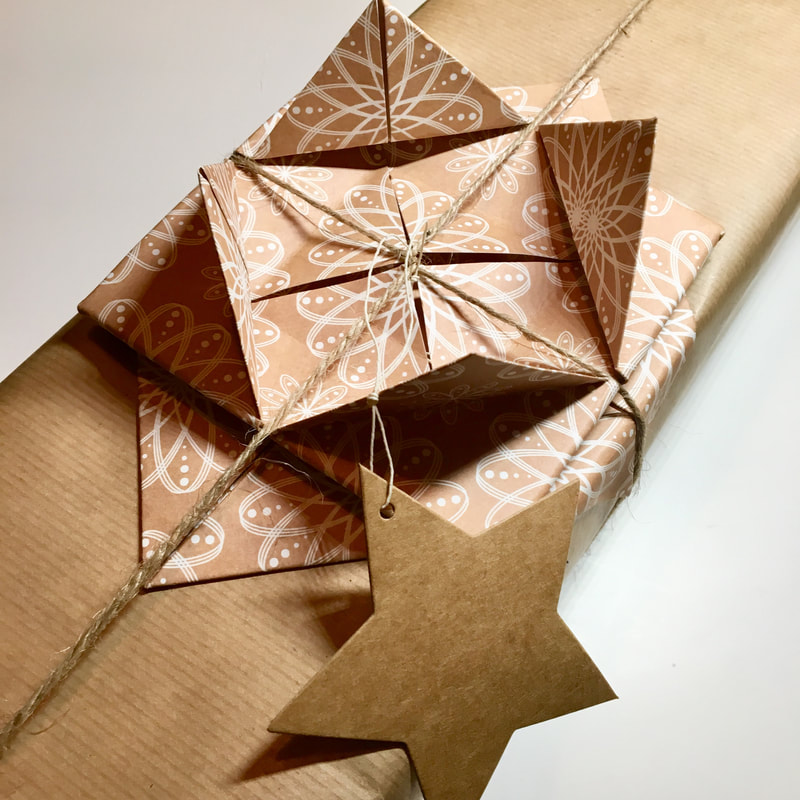 Origami Christmas Star - Tavin's Origami
